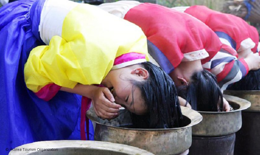 Women washing hair at Gangneung Danoje Festival