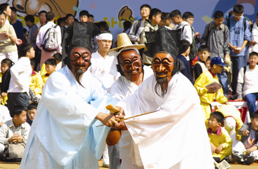 f_kanakukui_korea_andong_mask_festival_1